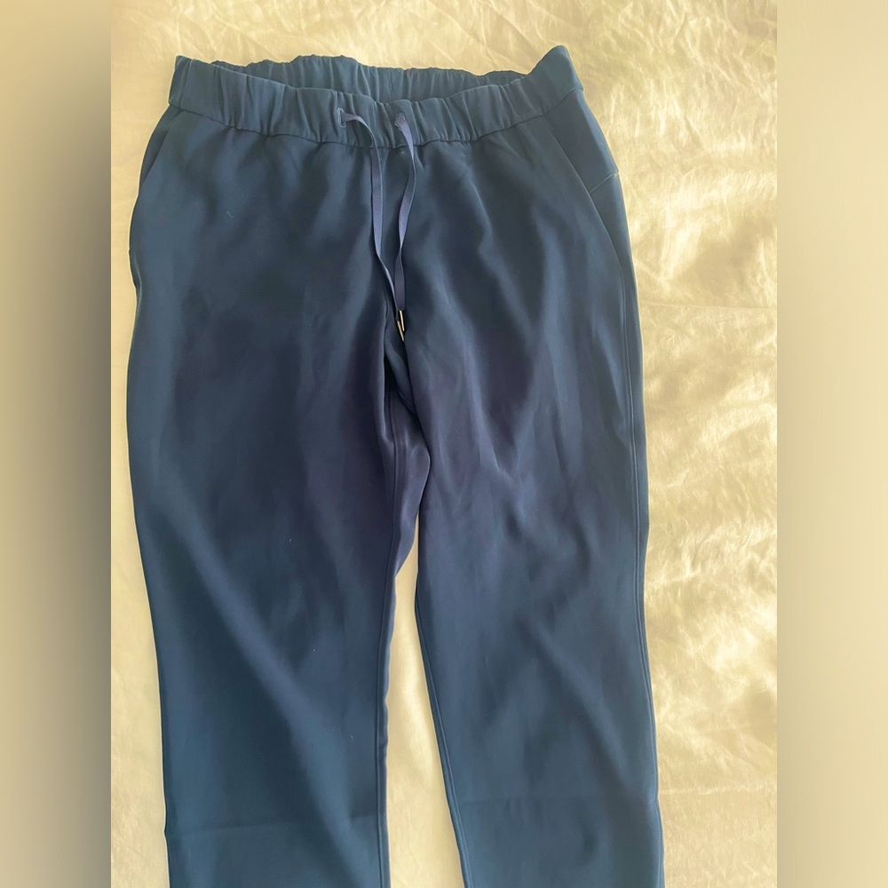 Lululemon ankle length pants